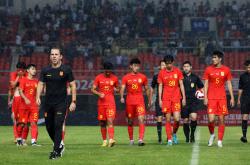 雷速体育网页版-足球赛事中国家队战胜对手成功宣布退役