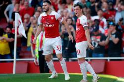 雷速体育官方-利物浦主场逼平水晶宫，保持领先榜首的简单介绍