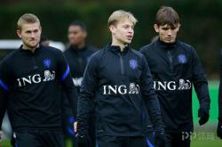 雷速体育下载-法国战平挪威，小组领先优势稳固的简单介绍