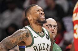 雷速体育直播官网-爵士横扫步行者，利拉德一己之力扛起全队的简单介绍