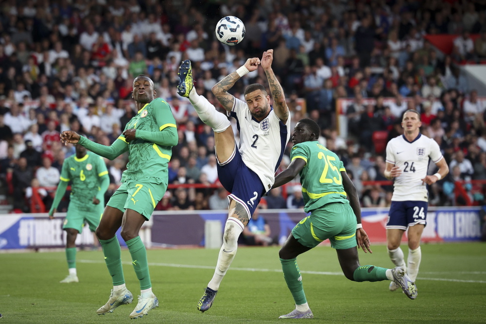 足球比赛成为各国民众追逐的焦点