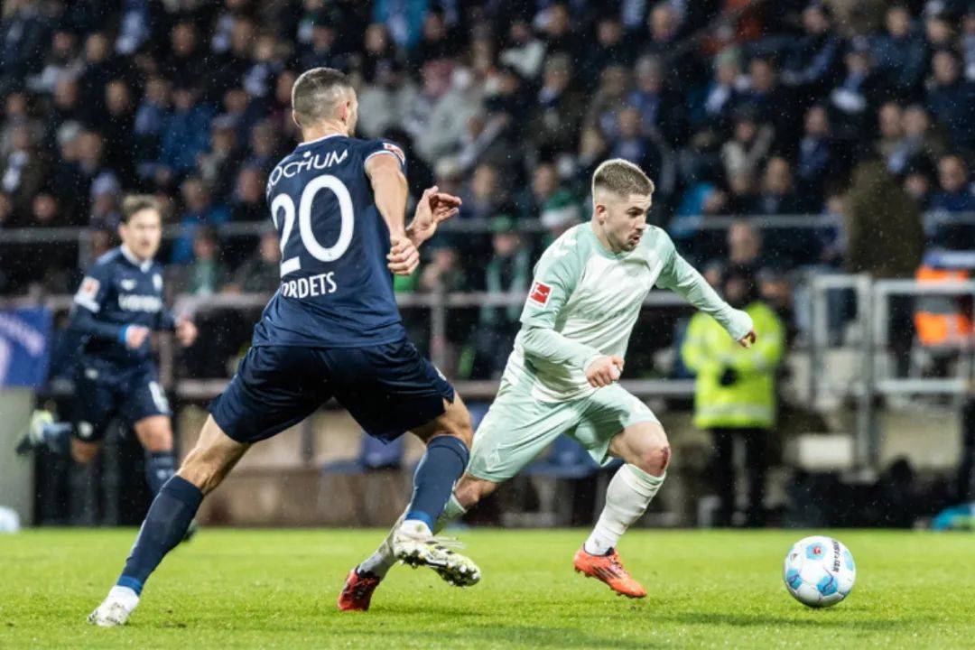 弗赖堡球员受伤，影响球队战术调整