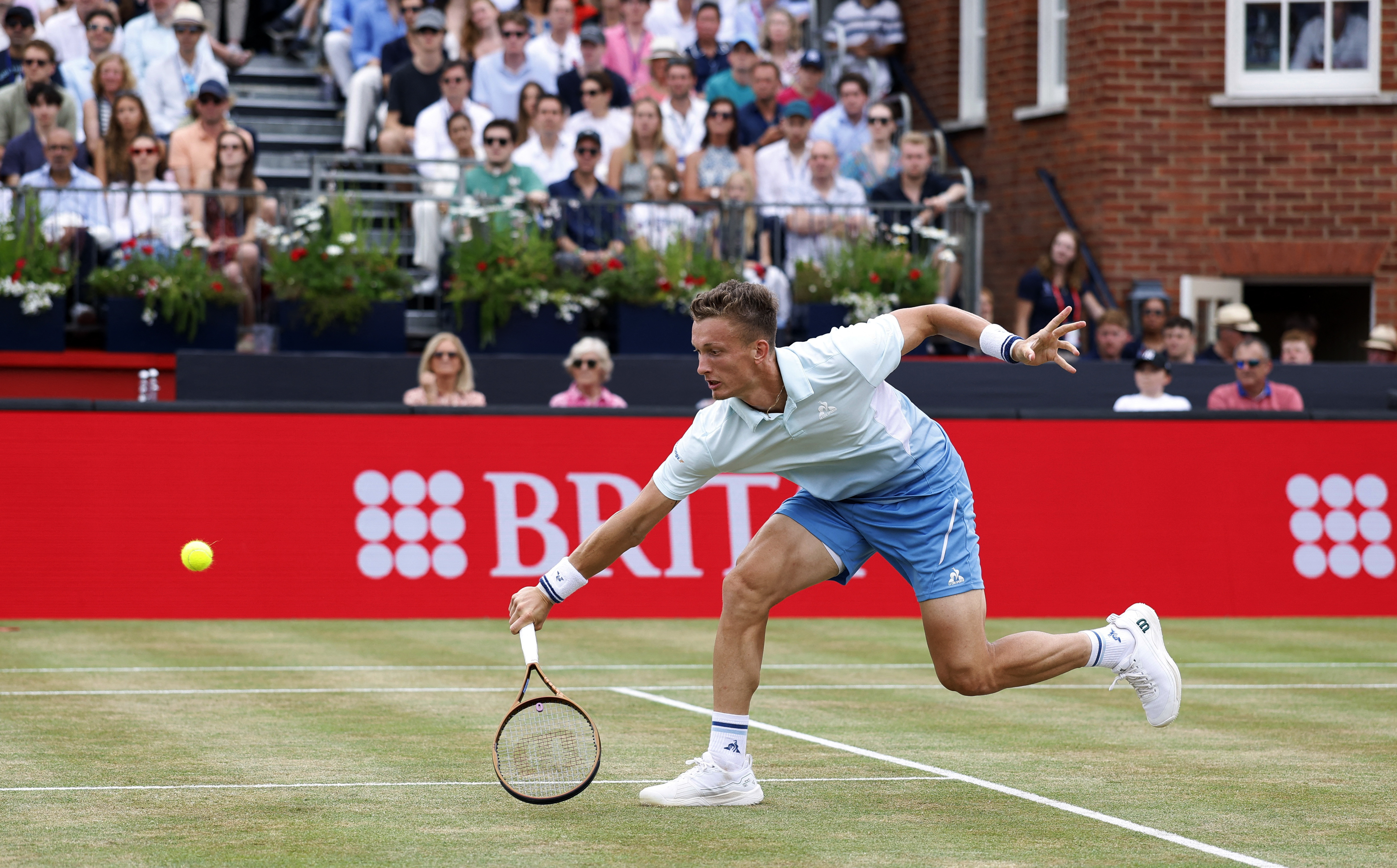 关于世界网球队轻取德国网球队，阿尔卡拉斯惊艳世界的信息