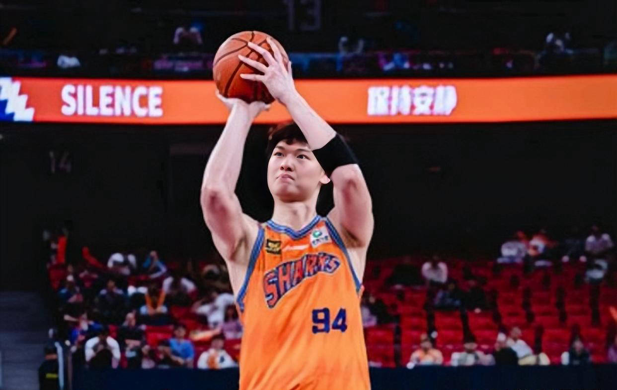 火箭完胜天津队，王哲林刷新纪录的简单介绍